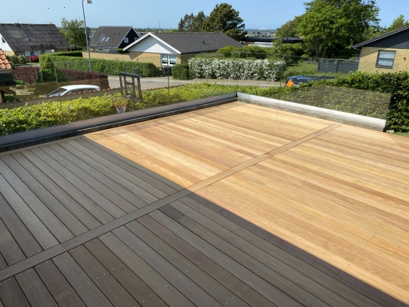 Opbygning af træterrasse i Hjørring – skræddersyet løsning til privat bolig